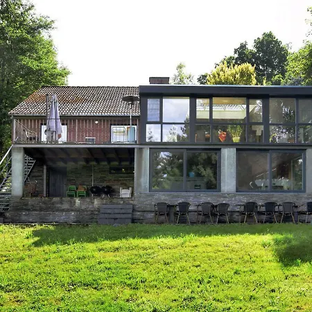 Casa vacanze Luxurious Holiday In Vielsalm With Sauna *